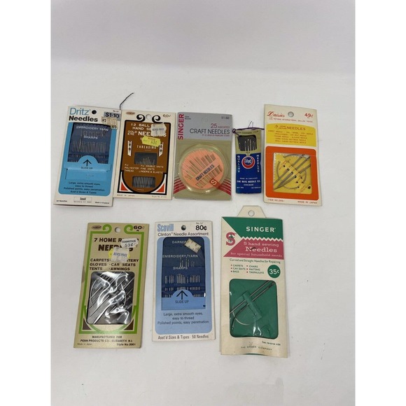 Lot Of 8 Antique Vintage Sewing Craft Needles Dritz Scovill Singer Boye Daisies - Picture 1 of 9